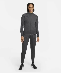 Les meilleures critiques de ???? Football Femme Nike Nike Drifit Academy 21 GRIS ⌛ -ADIDAS Store 125805481ce34bcaa7375146992196a1